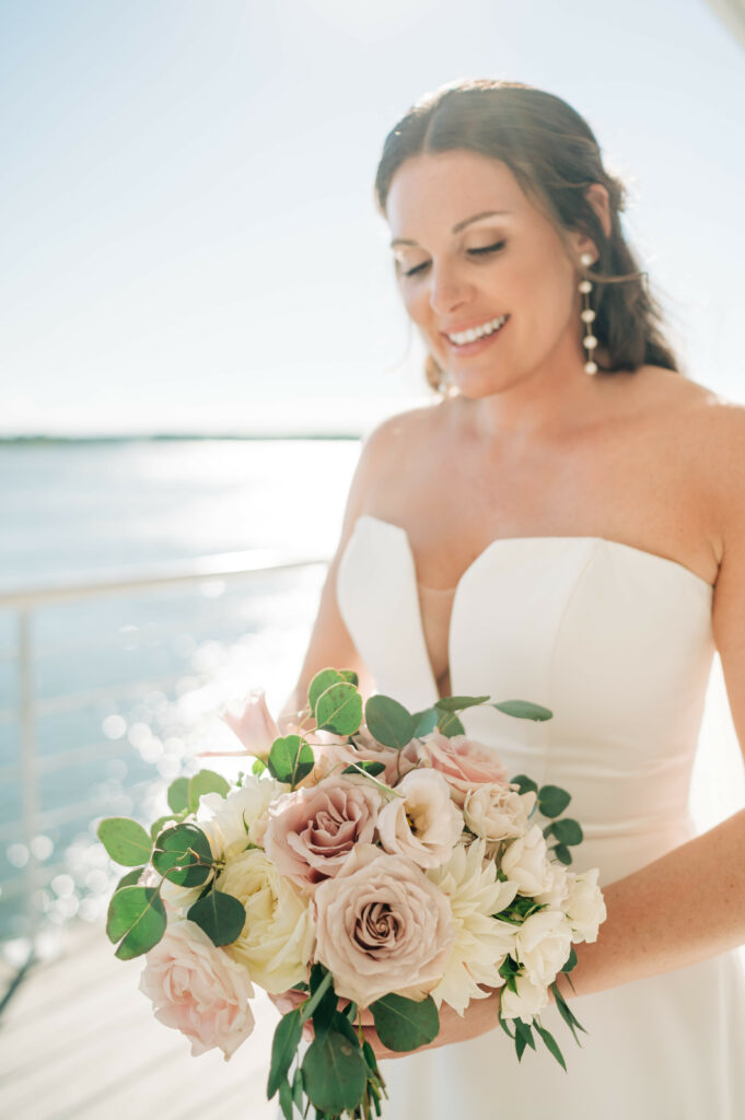 Lesner Inn | Waterfront Weddings | Wedding Florals